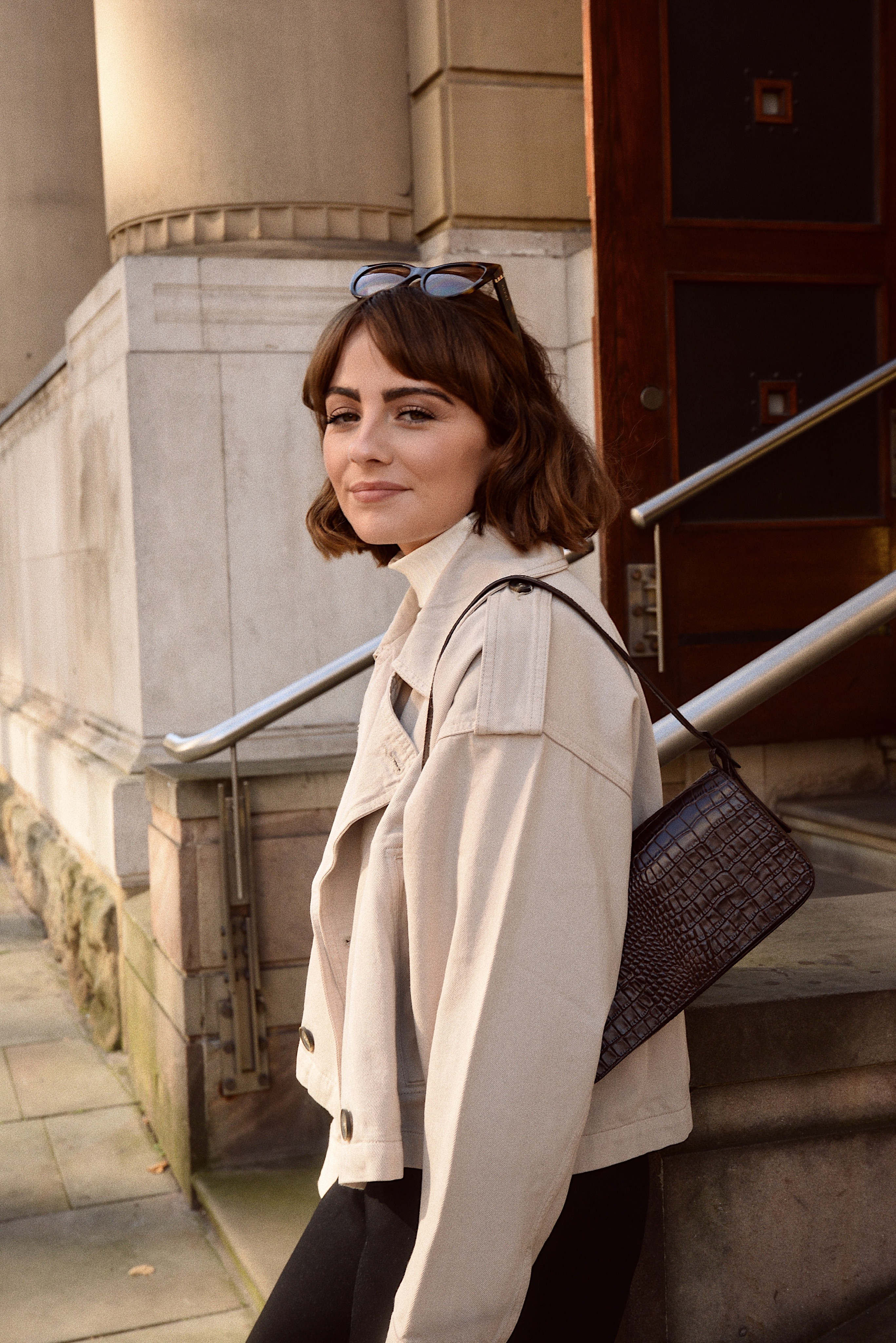 A CROPPED TRENCH STYLE JACKET Alice Catherine
